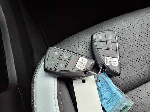 New 2026 Buick Envision Sport Touring image 11