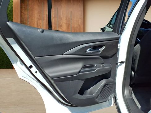 New 2026 Chevrolet Equinox EV LT FWD image 24