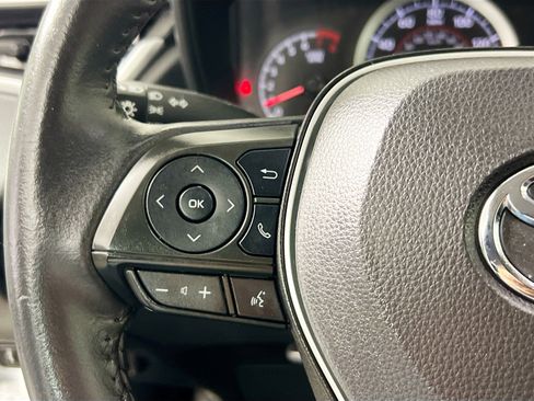 Used 2022 Toyota Corolla Cross LE image 17