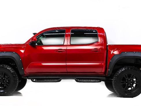 Used 2021 Toyota Tacoma SR5 image 6