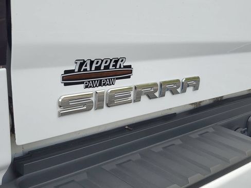 Used 2016 GMC Sierra 2500 Denali w/ Duramax Plus Package AWD/4WD image 7