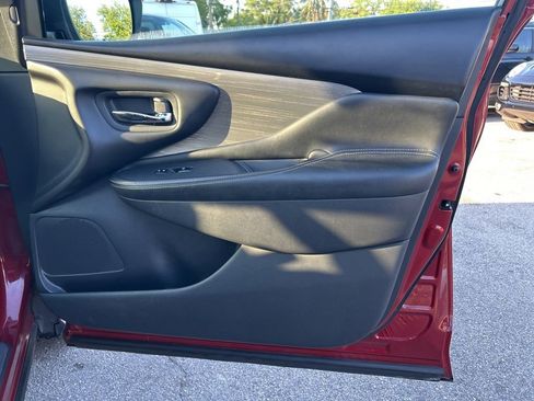 Used 2018 Nissan Murano SV FWD image 27