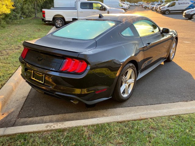 Used 2023 Ford Mustang Coupe RWD image 31