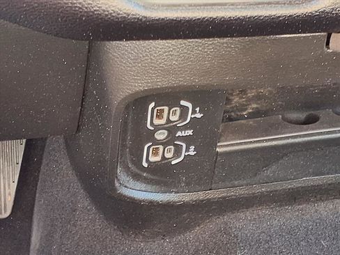 Used 2024 RAM 2500 Laramie w/ Safety Group image 10