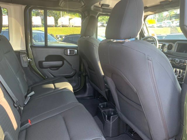 Used 2022 Jeep Wrangler Unlimited Sport AWD/4WD image 14