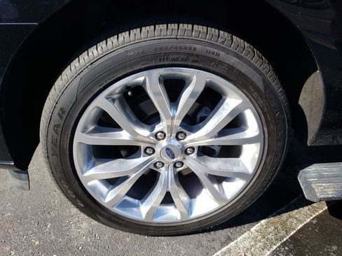 Used 2019 Ford Expedition Platinum image 33