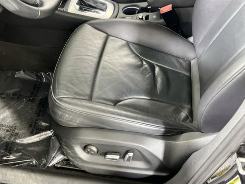 Used 2018 Audi Q3 2.0T Premium w/ Convenience Package image 18