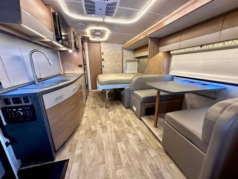 Used 2017 Mercedes-Benz Sprinter 3500 image 24
