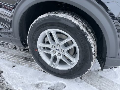 New 2026 Ford Explorer Active image 3