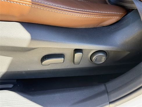 Certified 2022 Subaru Outback Touring w/ Popular Package #2 image 18