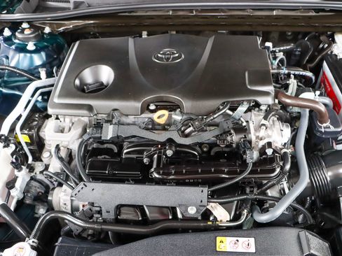 Used 2021 Toyota Camry SE image 28