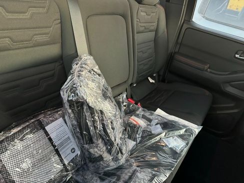 New 2025 Nissan Frontier PRO-4X image 10