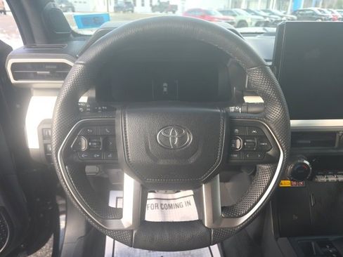 Used 2024 Toyota Tacoma TRD Sport w/ TRD Sport Upgrade Package image 9