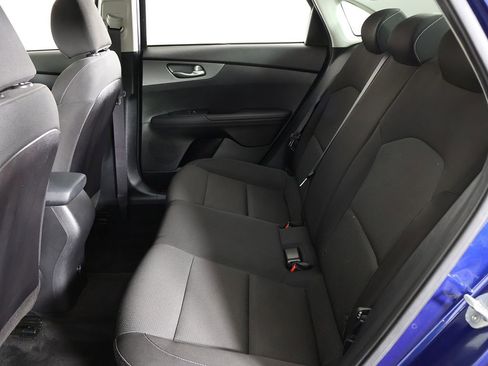 Used 2021 Kia Forte LXS FWD image 29