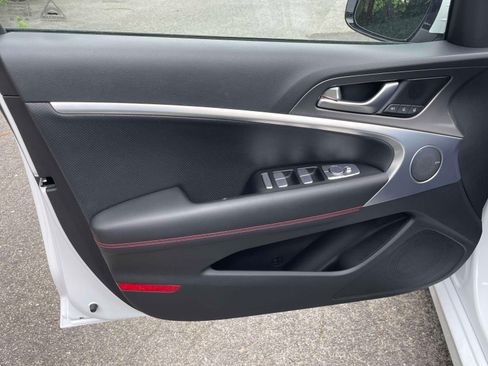 Used 2024 Genesis G70 3.3T Advanced image 18