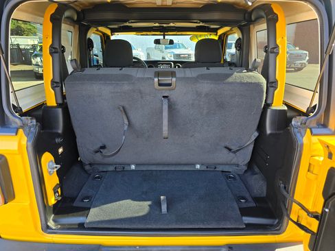 Used 2021 Jeep Wrangler Sport S image 13