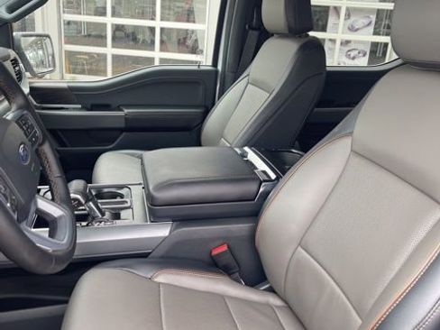 Used 2025 Ford F150 Lariat w/ Equipment Group 501A Mid image 10