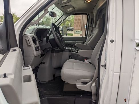 New 2025 Ford E-350 and Econoline 350 Super Duty w/ Power Equipment Group image 13