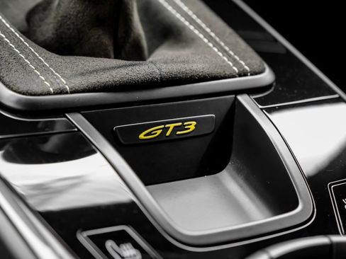 Used 2022 Porsche 911 GT3 image 18