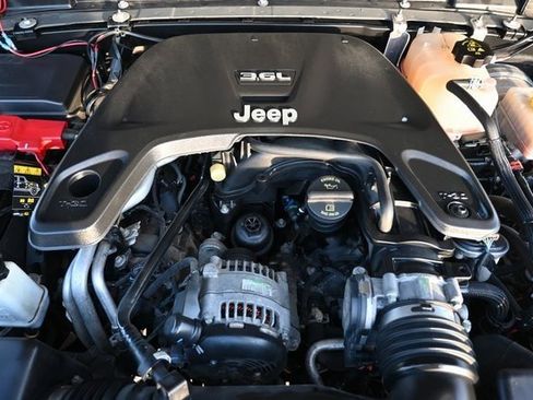 Used 2020 Jeep Wrangler Sport image 17