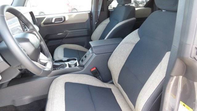 Used 2025 Ford Bronco Big Bend AWD/4WD image 4