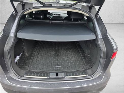 Used 2019 Jaguar F-PACE Premium AWD/4WD image 12