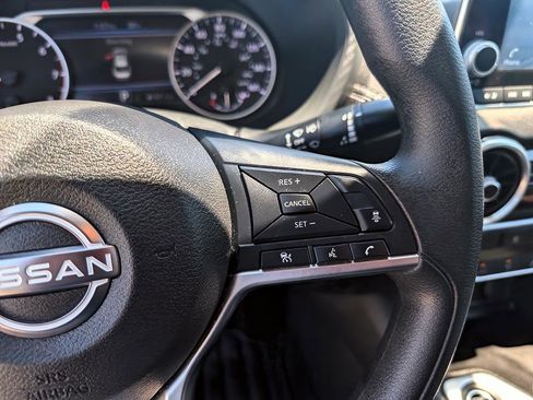 Used 2025 Nissan Sentra SV FWD image 20