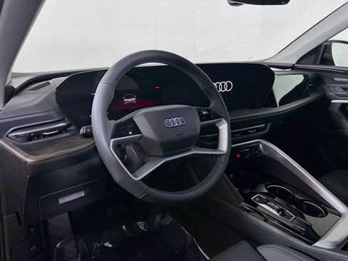 New 2025 Audi Q5 Premium Plus image 9