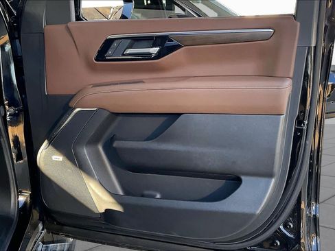 Certified 2026 Chevrolet Tahoe High Country w/ LPO, Illumination Package AWD/4WD image 21