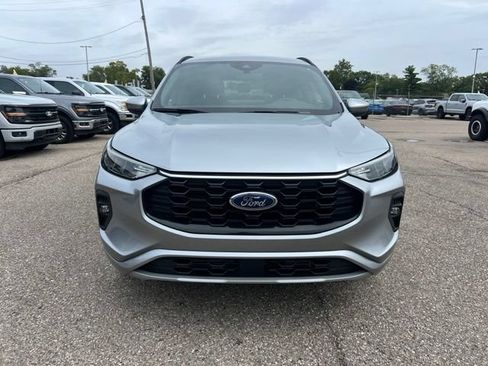 Certified 2024 Ford Escape ST-Line Select w/ Tech Pack #1 AWD/4WD image 2