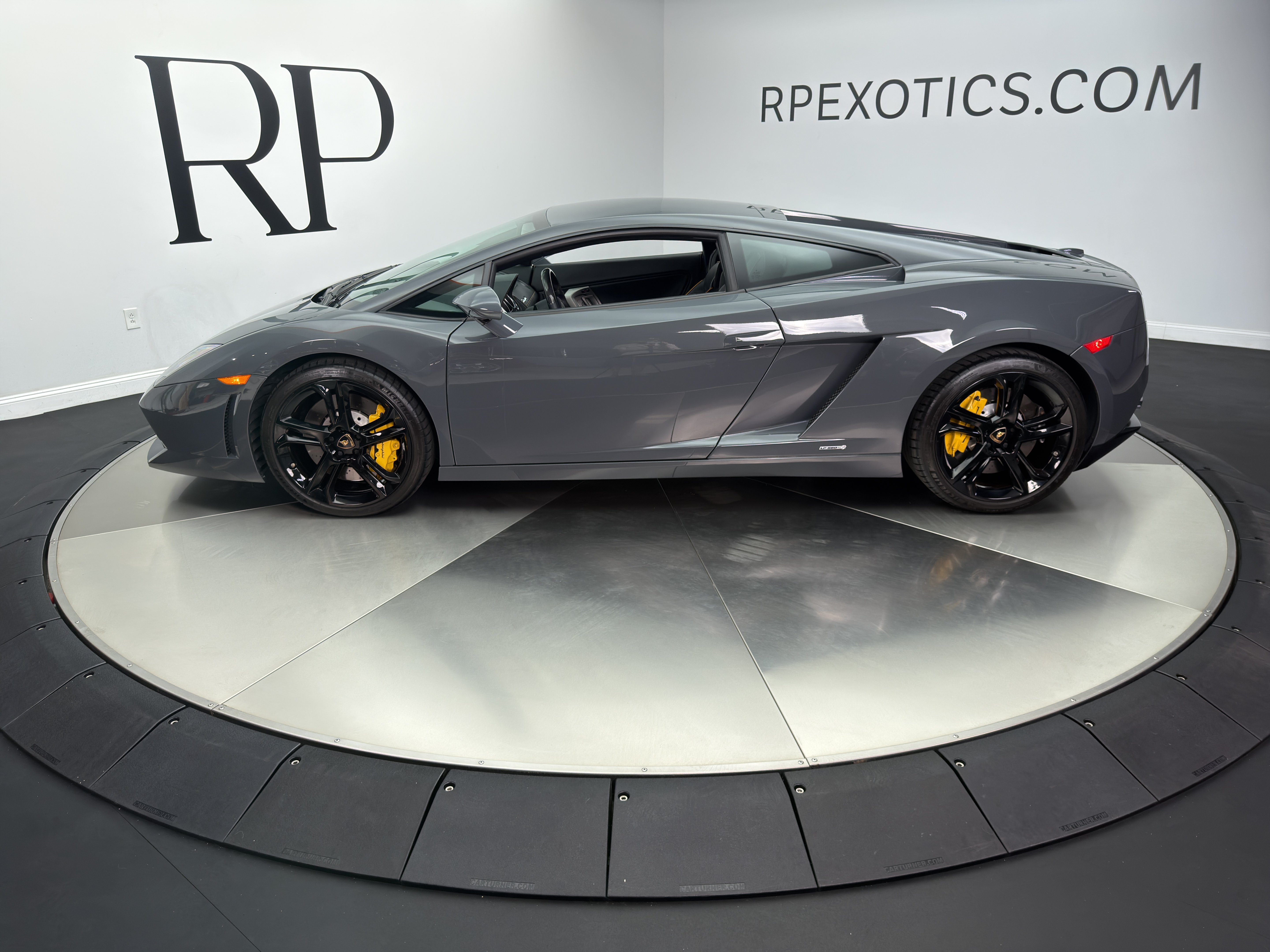 Used 2009 Lamborghini Gallardo LP 560-4 AWD/4WD image 3