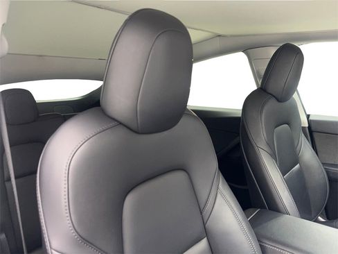 Used 2022 Tesla Model Y Performance image 45