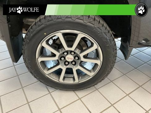 Used 2020 GMC Canyon Denali AWD/4WD image 7