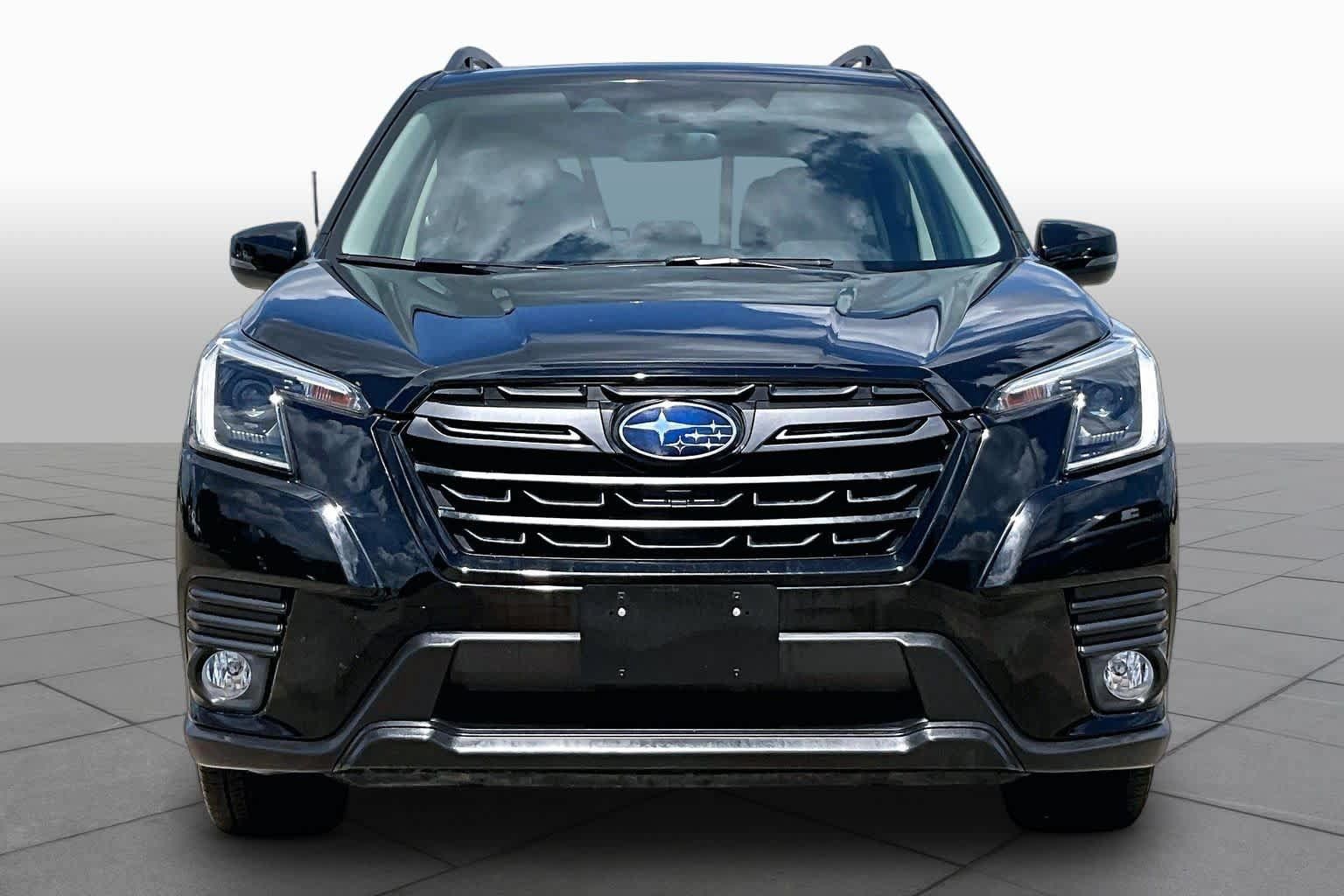 Used 2023 Subaru Forester Limited AWD/4WD image 4