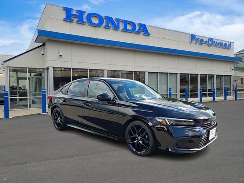 Used 2023 Honda Civic Sport image 3
