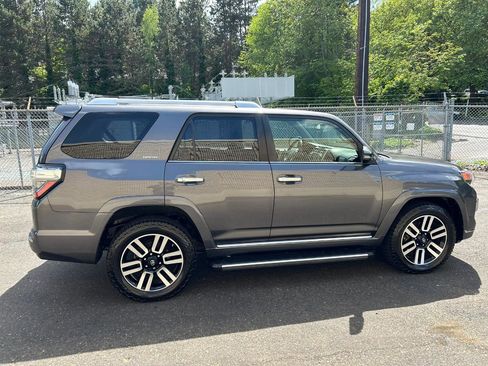 Used 2016 Toyota 4Runner Limited AWD/4WD image 4