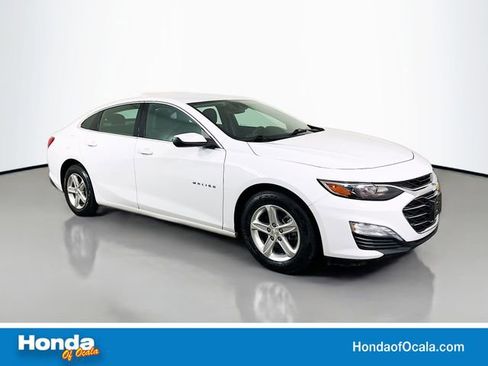 Used 2023 Chevrolet Malibu LT image 1