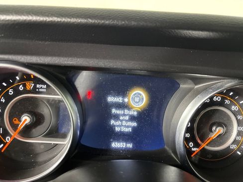 Used 2022 Jeep Gladiator Sport AWD/4WD image 11