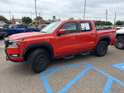 Certified 2026 Nissan Frontier PRO-4X w/ Tow Package AWD/4WD image 2