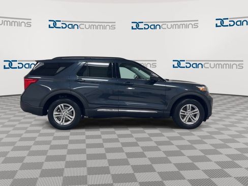 Used 2022 Ford Explorer XLT w/ Equipment Group 202A AWD/4WD image 9