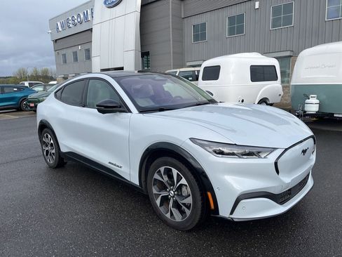 Used 2023 Ford Mustang Mach-E Premium image 4