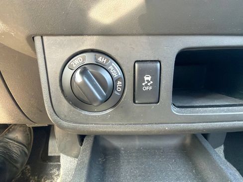 Used 2014 Nissan Xterra X AWD/4WD image 19
