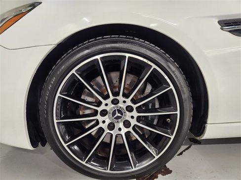 Used 2018 Mercedes-Benz SLC 300 image 7
