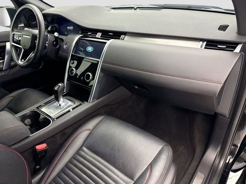 Certified 2022 Land Rover Discovery Sport SE R-Dynamic AWD/4WD image 16