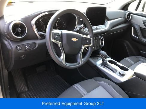 Used 2024 Chevrolet Blazer LT w/ Convenience Package FWD image 3