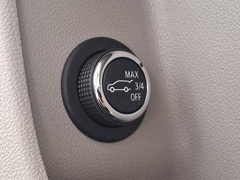 Used 2023 Cadillac XT4 Luxury w/ Cold Weather Package image 28