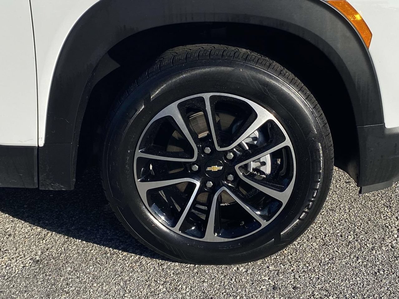 Used 2025 Chevrolet TrailBlazer LT AWD/4WD image 10