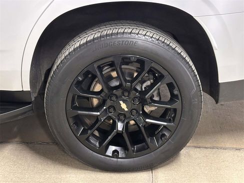 Used 2023 Chevrolet Tahoe LS image 11