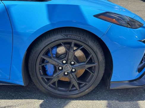 Used 2021 Chevrolet Corvette Stingray Premium Conv w/ Z51 Performance Package image 3