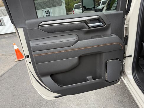 New 2026 GMC Sierra 3500 AT4 image 18